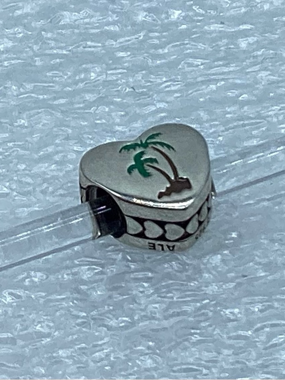 Pandora,”Heart Silver Palm Tree , Florida “ Travel Destination Charm A58